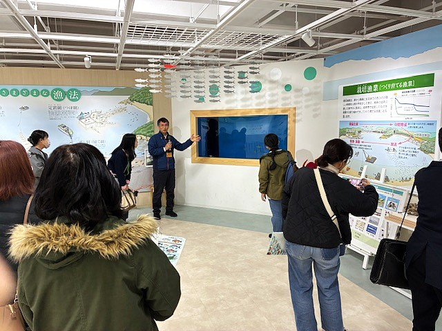 おさかな学習室　見学
【岡山東エリア環境・考えるPJ】