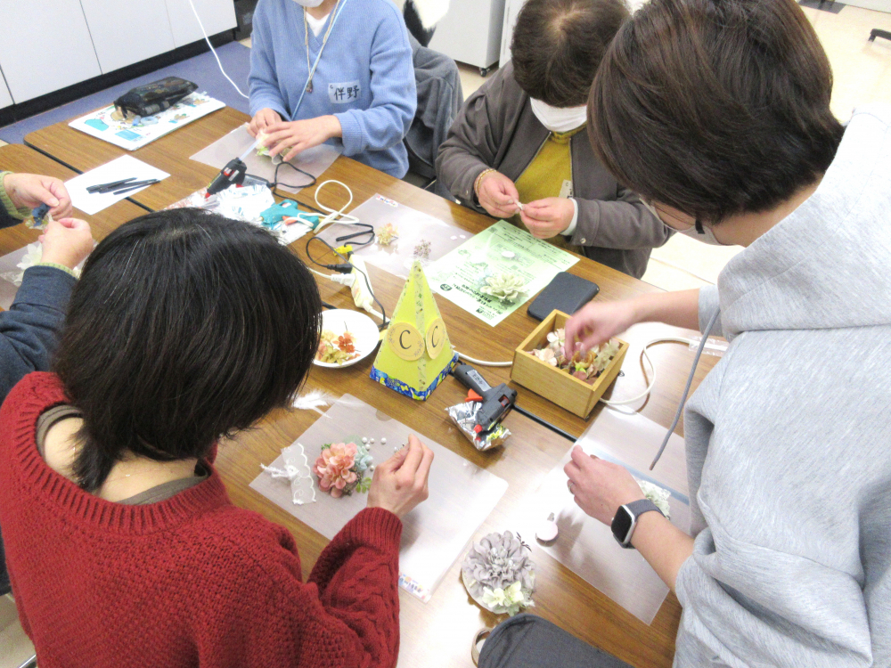 nico cafe ～アニバーサリーコサージュを作ろう～
【美作エリアスマイルPJ】