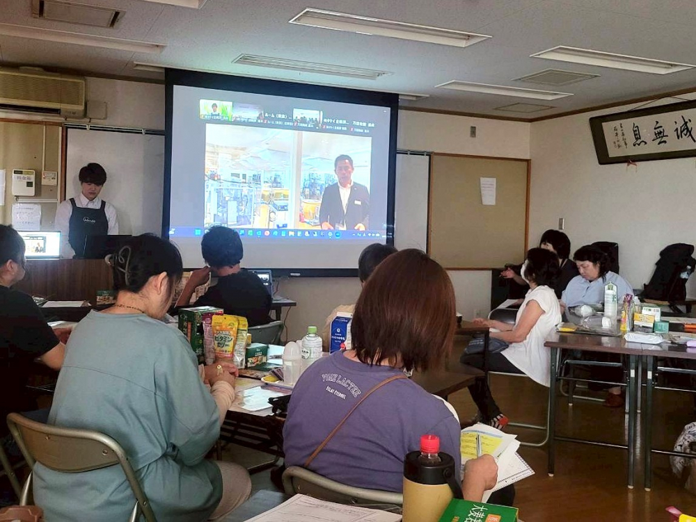 昨日の私よりちょっと健康に～万田酵素セミナー～
【岡山東エリア政田コープ委員会】