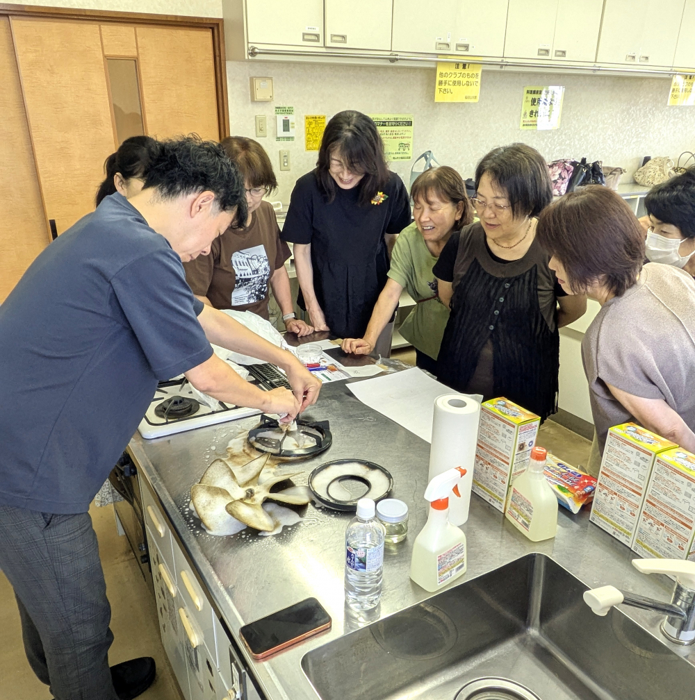 トップ産業(株)商品セミナー　～お掃除のコツを一緒に学びませんか!～
【岡山西エリア福田コープ委員会】