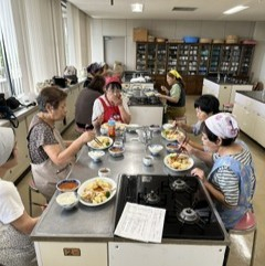 コープおかやま若鶏の試食会
【美作エリア奈義コープ委員会】