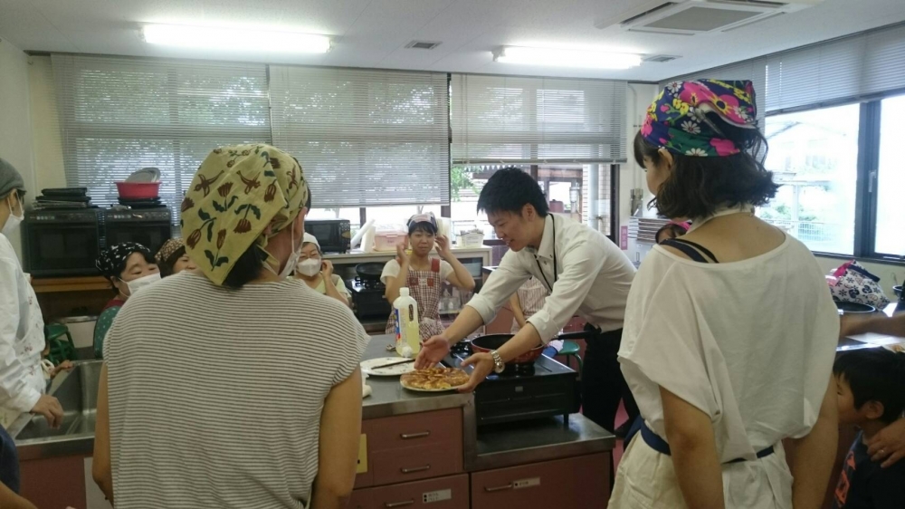 イートアンドさんに学ぼう!プロが教える大阪王将餃子の焼き方
【岡山西エリア加茂コープ委員会】