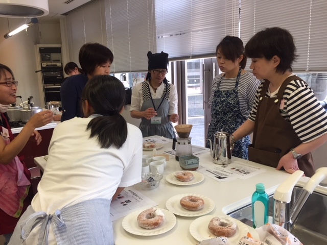 こめたまごと生協牛乳を使ったスイーツ&おいしいコーヒーのいれ方
【岡山西エリア芳泉南コープ委員会】