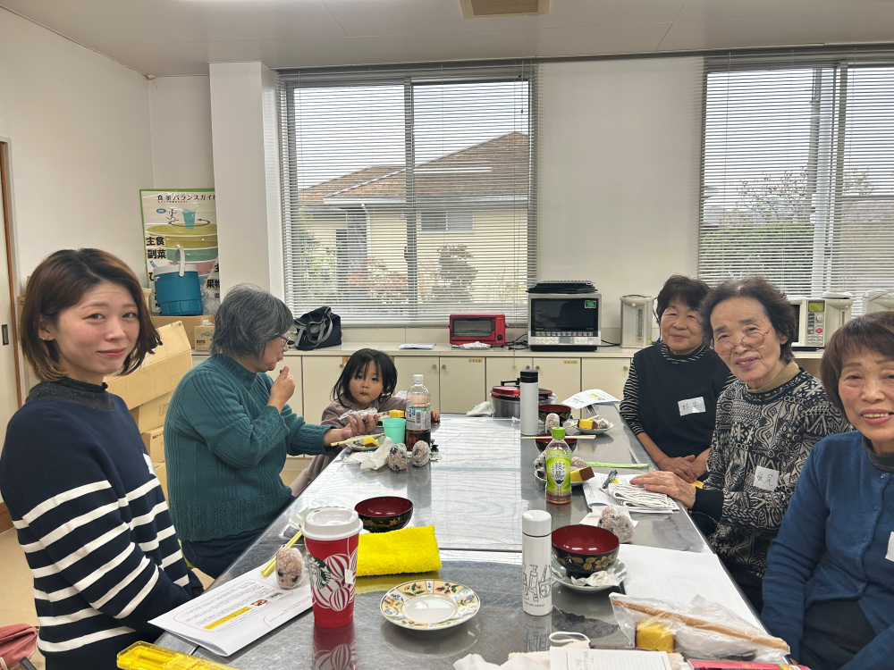 年末おすすめ商品試食会
【倉敷エリア呉妹コープ委員会】