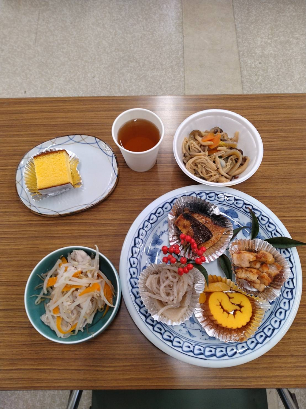 年末おすすめ商品の試食会
【井笠エリア笠岡中央コープ委員会】