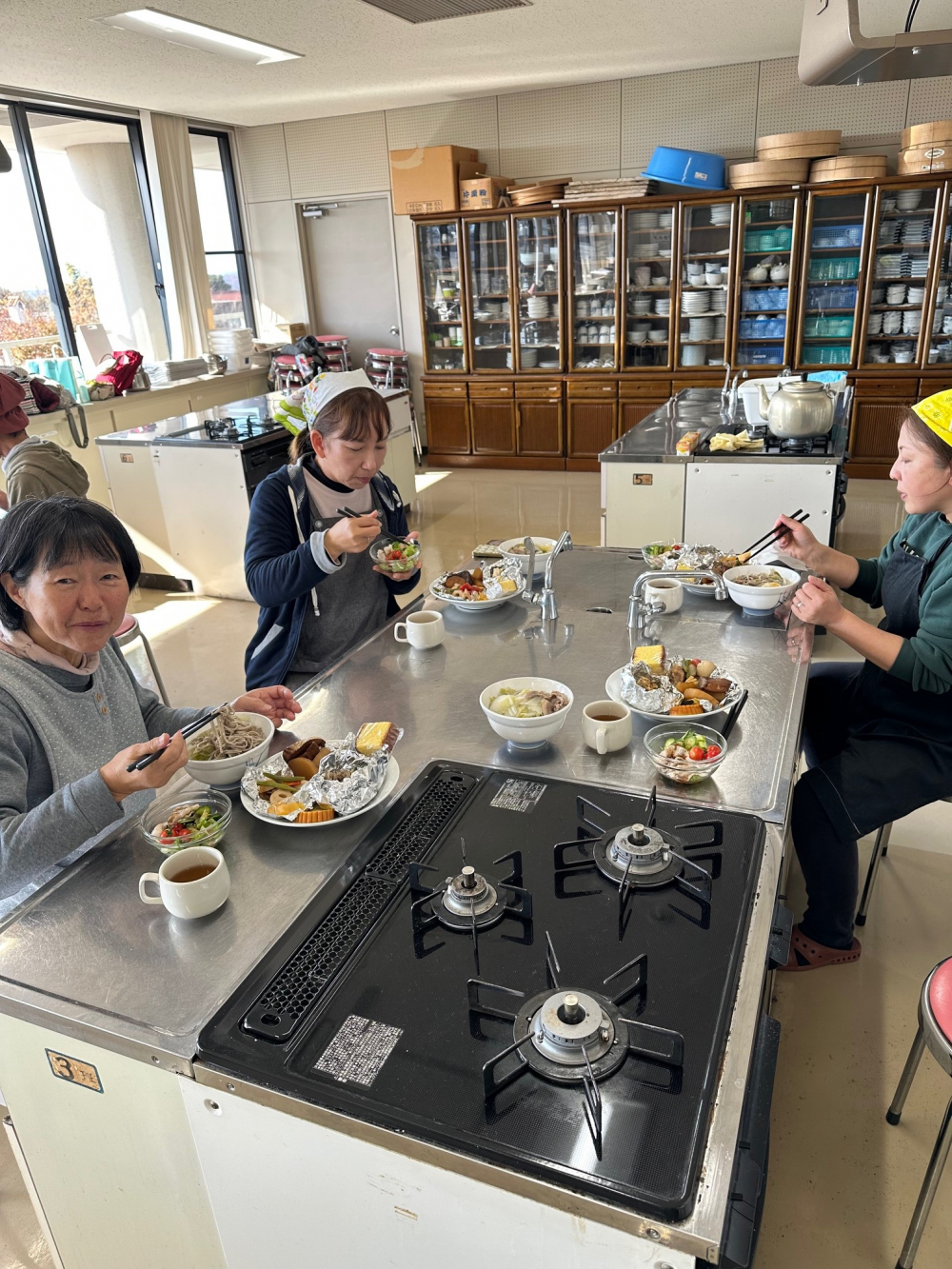 年末おすすめ商品試食会
【美作エリア奈義コープ委員会】