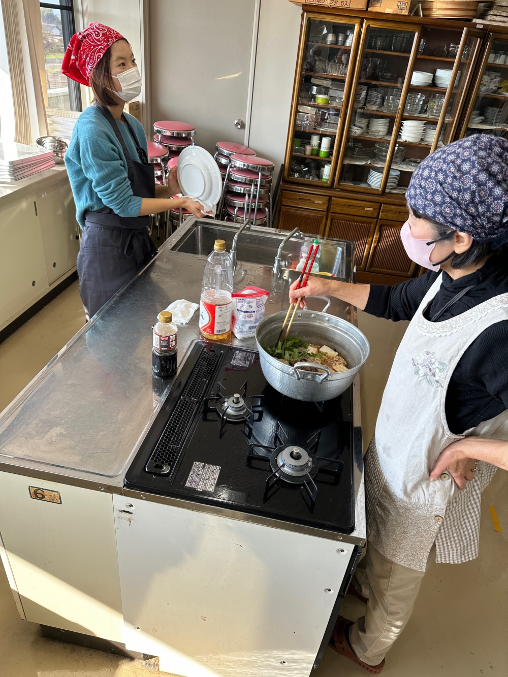 年末おすすめ商品試食会
【美作エリア奈義コープ委員会】