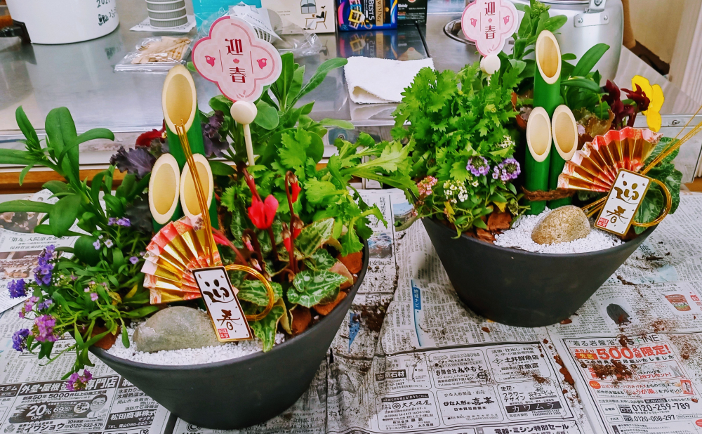 お正月を彩る　寄せ植え作り
【岡山西エリア鯉山コープ委員会】