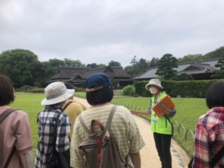 初夏の後楽園　大人の社会科見学
【岡山東エリアいきいき委員会】