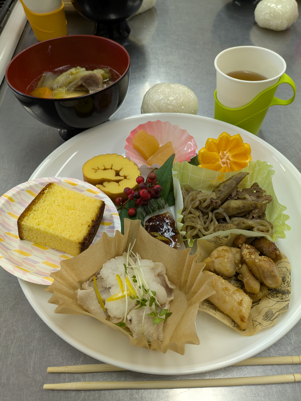 年末おすすめ商品の試食会　～♡Cコレ商品を使ってみんなで楽しくクッキング♡～
【岡山西エリア福田コープ委員会】