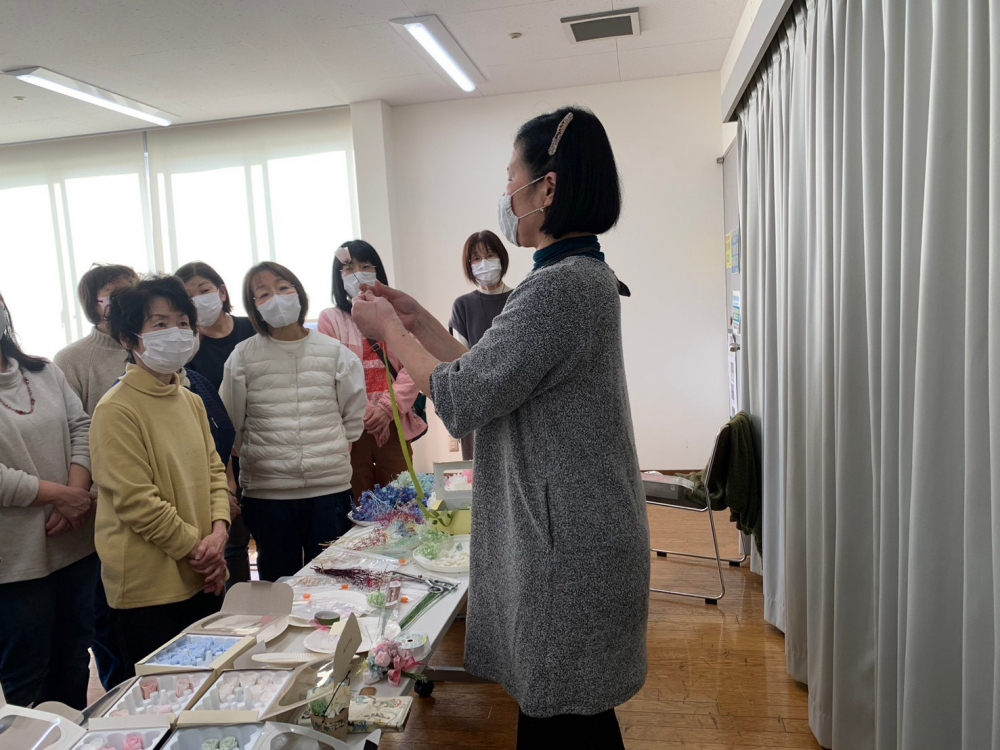 プリザーブドフラワーで小物づくり
【岡山西エリア東畦コープ委員会】