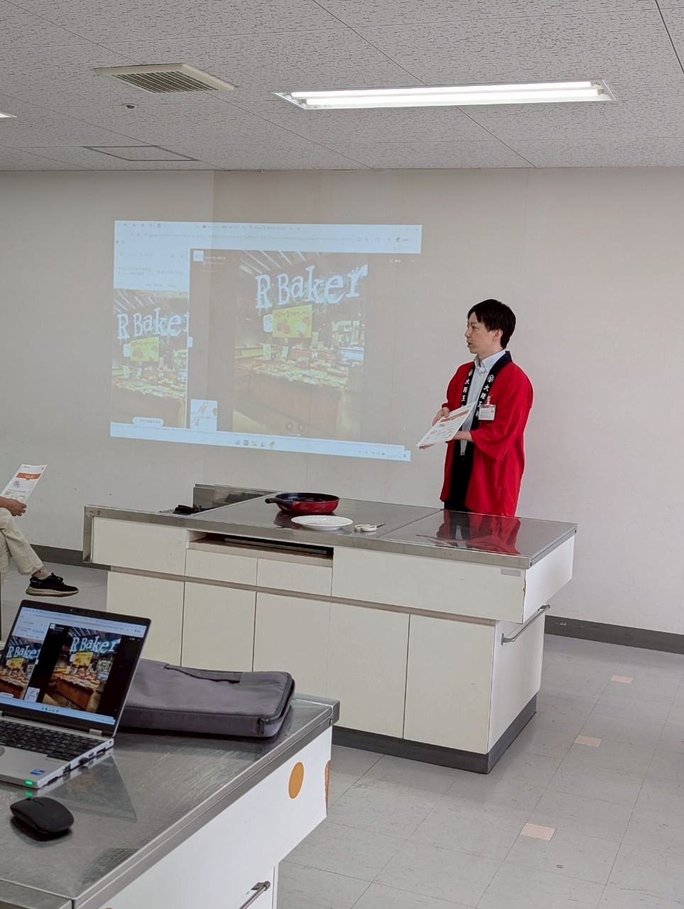 プロが教える☆大阪王将羽根つき餃子のおいしい焼き方!!
【岡山東エリア芥子山コープ委員会】