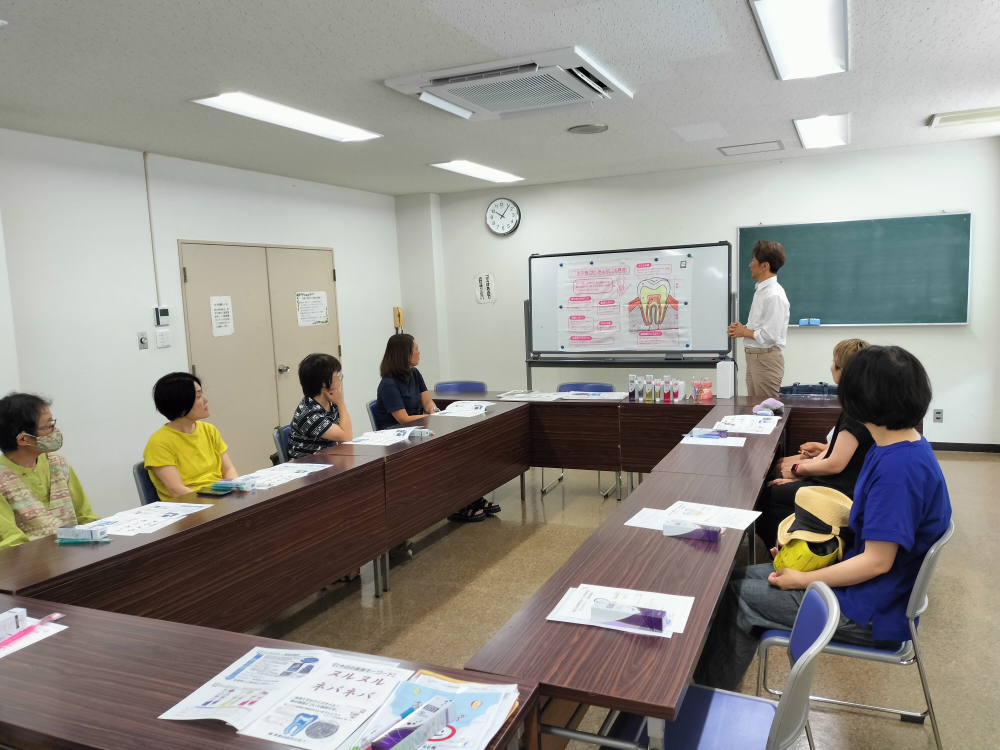 サンギさんの商品セミナー「歯ブラシや歯磨き粉について学ぼう」
【井笠エリア矢掛コープ委員会】