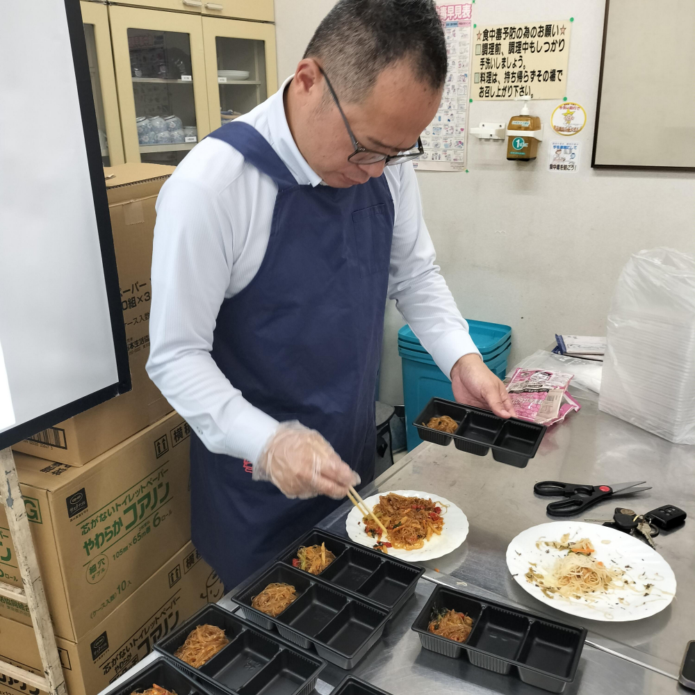 ケンミン食品株式会社の商品セミナー
【倉敷エリア老松南コープ委員会】