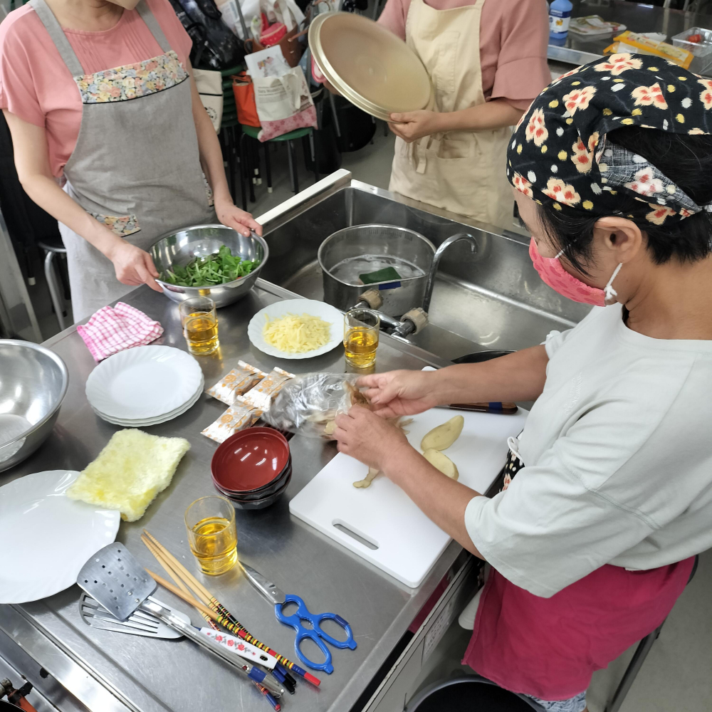 ケンミン食品株式会社の商品セミナー
【倉敷エリア老松南コープ委員会】