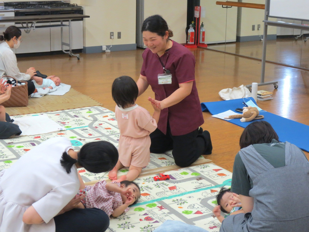 予約制子育てひろば　”親子でできる　ふれあい遊び”　～お家でできる💛親子で楽しめる♪ふれあい遊びしませんか～
【岡山西エリア子育て応援PJ】
