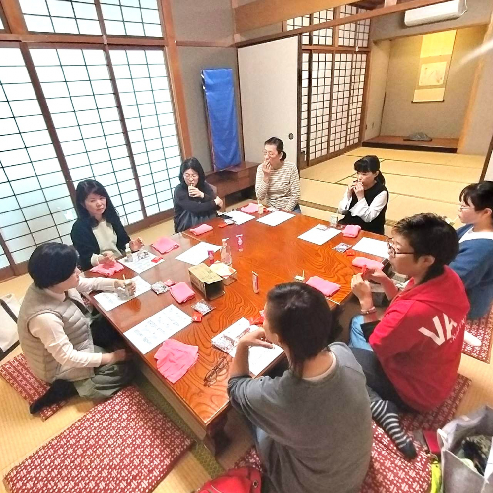 自分でできるハンドマッサージ講座
【井笠エリア矢掛コープ委員会】