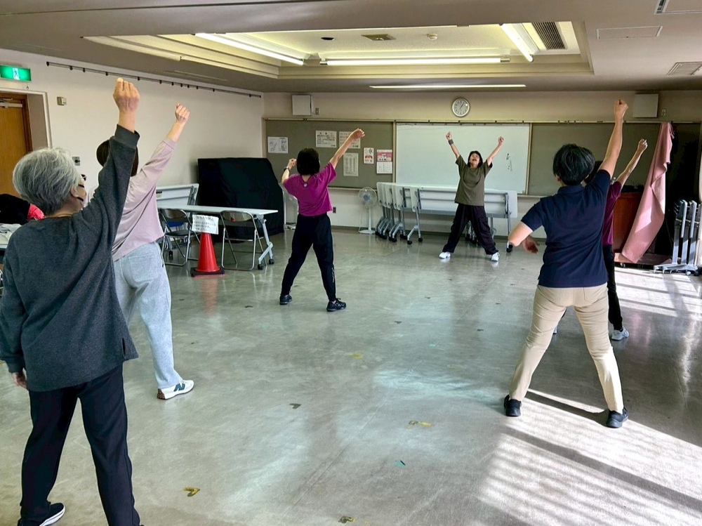 初めてのズンバ　～ラテのリズムにのって身体を動かそう～
【岡山西エリア御野コープ委員会】