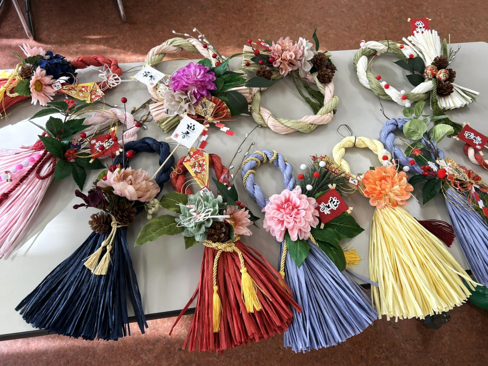 楽しく作ろう～お正月お飾り作り～
【岡山東エリア浮田・城東台コープ委員会】