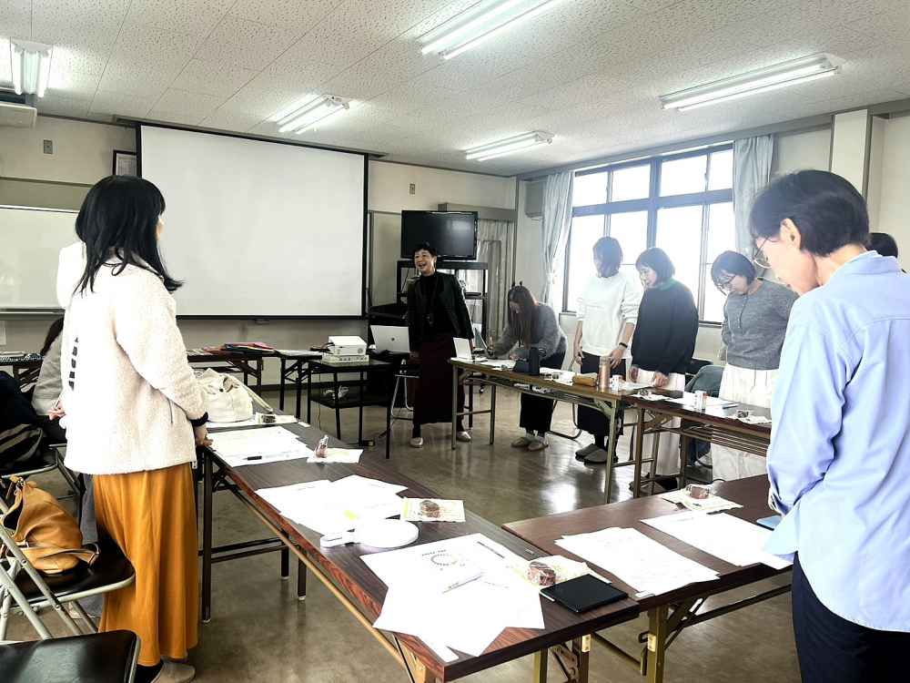 パーソナルカラー&骨格スタイル ミニ診断 ～服選びが劇的に変わる～
【岡山西エリア横井コープ委員会】