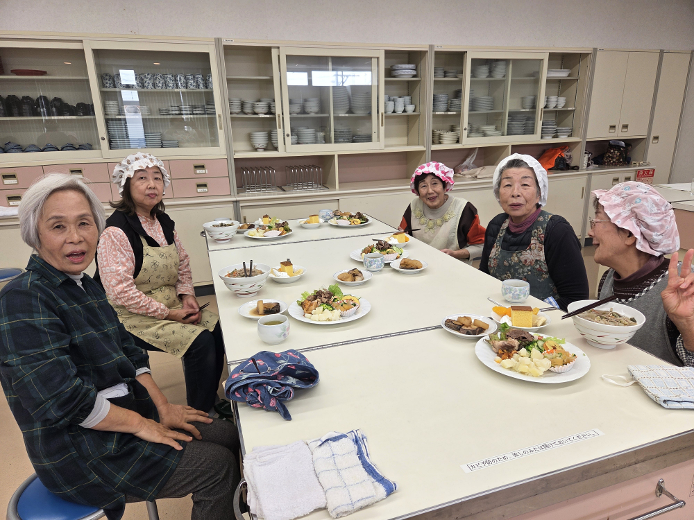 Cコレ&年末おすすめ商品試食会 ～コープ商品の良さを実感できる試食会を企画しました～
【美作エリア勝北コープ委員会】