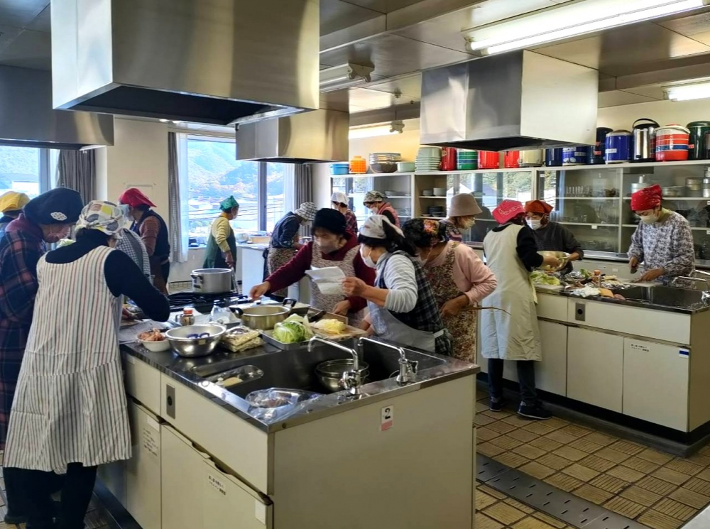 Cコレ商品で迎春料理を作って福を呼ぼう!
【岡山東エリア片上コープ委員会】