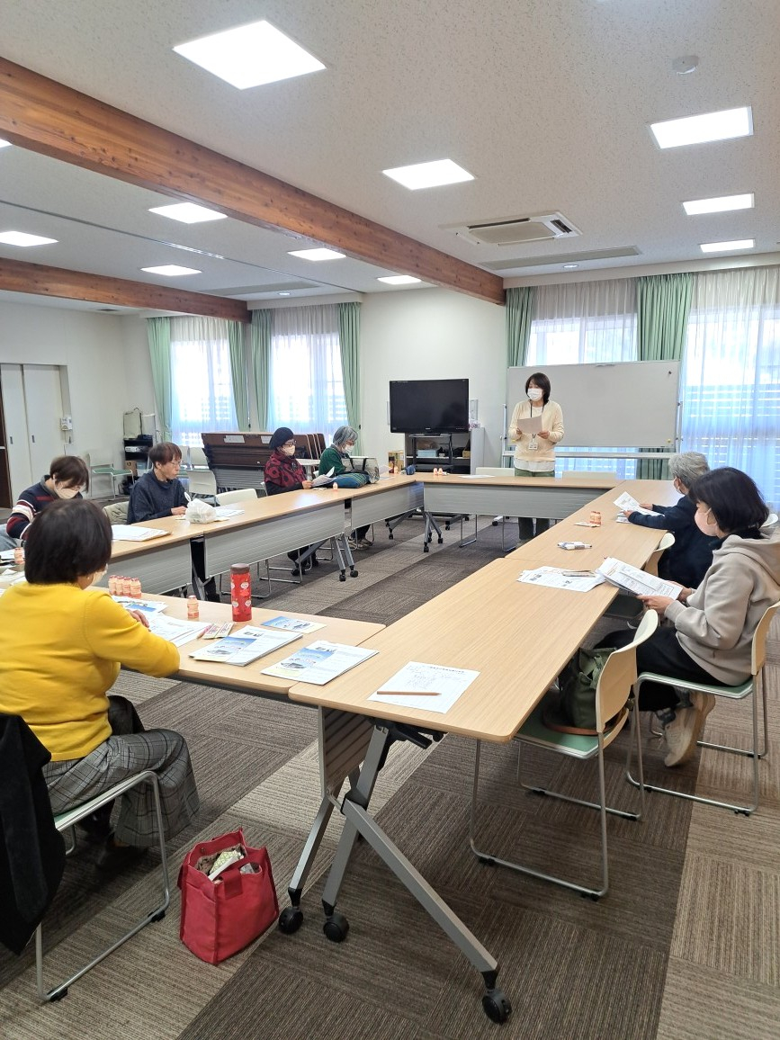 健康チェックしましょう　=「足趾力測定」「骨密度測定」=
【美作エリア佐良山・南小コープ委員会】