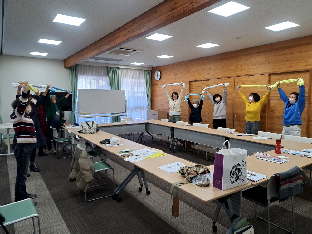 健康チェックしましょう　=「足趾力測定」「骨密度測定」=
【美作エリア佐良山・南小コープ委員会】