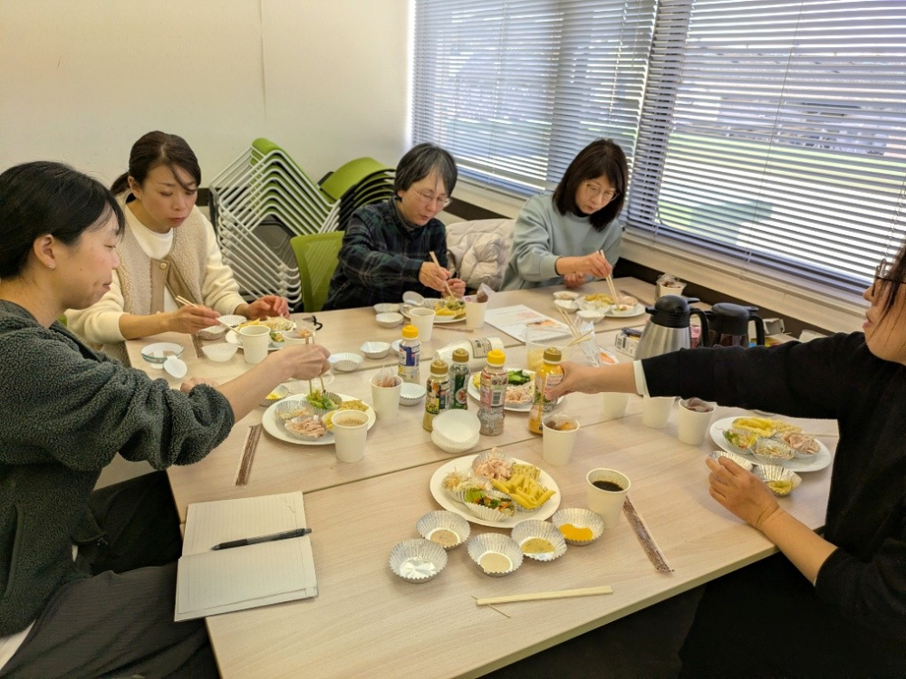 新発見 ✨再発見✨　「自分好みのドレッシングを探そう!」
【岡山西エリア庄内コープ委員会】