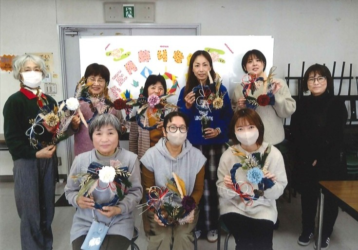 お正月飾りを作ろう!!～新年を手づくり飾りで迎えましょう～
【岡山東エリア山南コープ委員会】