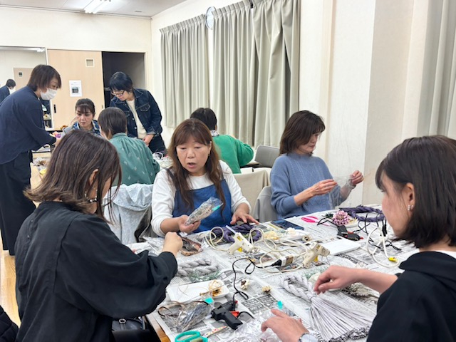 お正月を彩るお飾りを作ってみませんか
【倉敷エリア琴浦西コープ委員会】