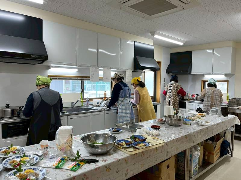 Cコレ&年末おすすめ商品を使って試食会　～コープならではのCコレ商品で料理し、楽しく交流しましょう～
【岡山西エリア灘崎コープ委員会】