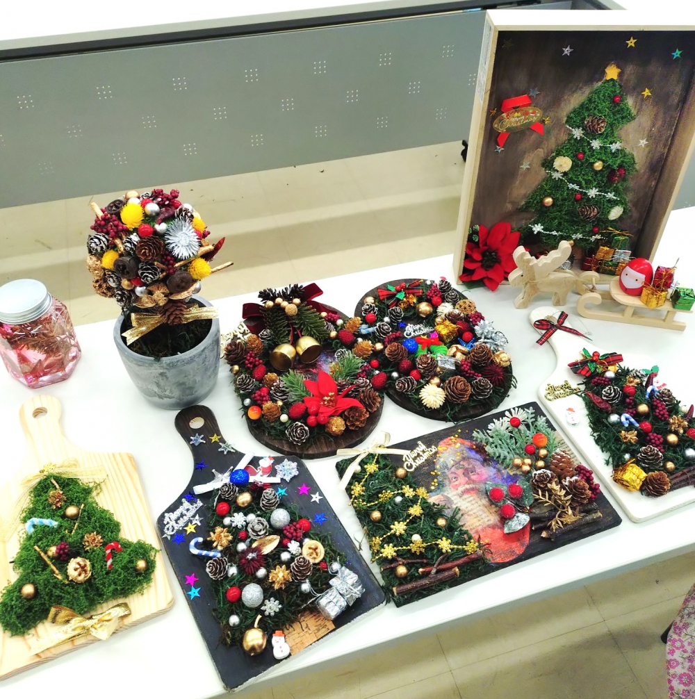 クリスマス飾り作りと年末おすすめ商品の試食 ～楽しいひとときを一緒に過ごしましょう～
【岡山東エリア瀬戸南コープ委員会】