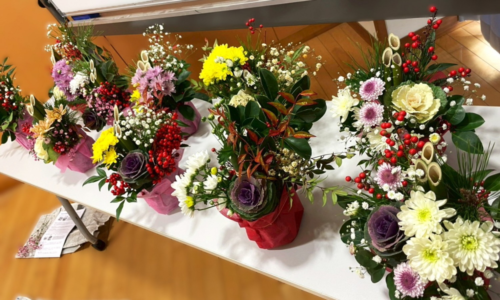 ミニ門松づくり🎍　～コープ商品の試食、お試しがあります～
【美作エリア美作コープ委員会】