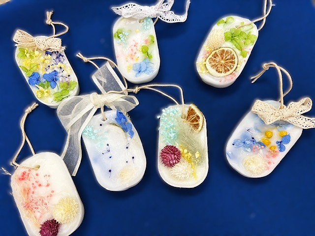 世界に1つだけの”アロマワックスバー”を作ろう　
【井笠エリア出部コープ委員会】