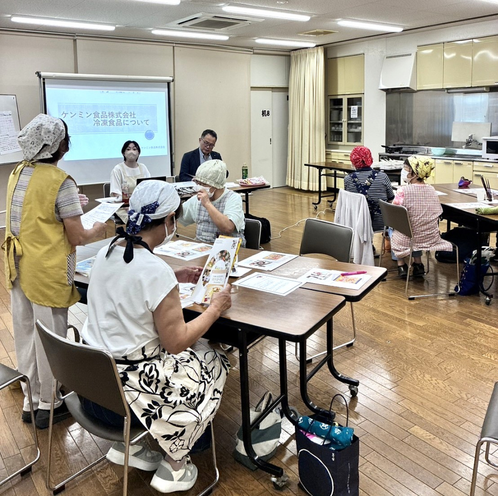 『ケンミン食品商品セミナー!』～ビーフンいっしょに食べてみよう。～
【井笠エリア里庄コープ委員会】