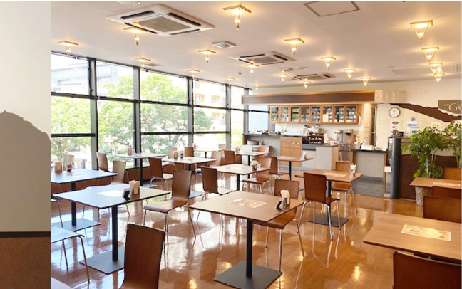 カフェグレン　ホールアルバイト　【岡山駅西口から徒歩５分】