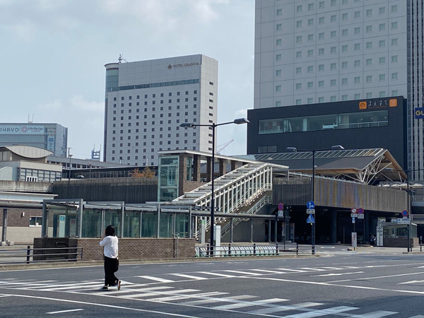 JR岡山駅西口より徒歩5分